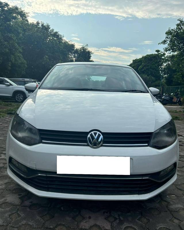 https://images10.gaadi.com/usedcar_image/4241834/original/processed_6b9f5f49f26a3d7db217e198ed88c2a8.jpg?imwidth=6402