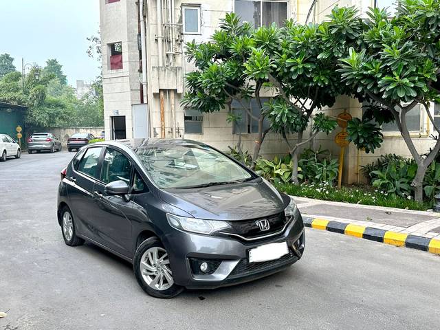 https://images10.gaadi.com/usedcar_image/4242107/original/8ec753d6e92654b077823f6eafe51bc7.jpg?imwidth=6400