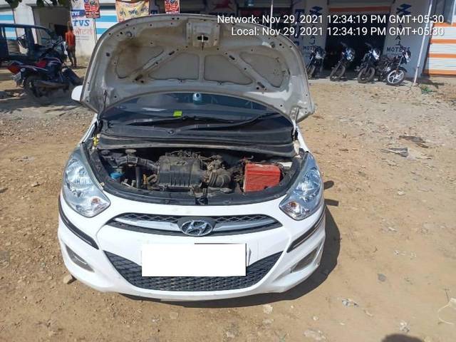 https://images10.gaadi.com/usedcar_image/4242140/original/processed_a28af707-97de-4a37-ad66-a11314f17a8e.jpeg?imwidth=6401