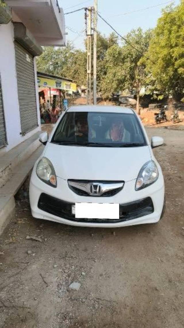 https://images10.gaadi.com/usedcar_image/4242309/original/processed_400b8f02-b716-48f4-8a23-719c3ee93852.jpeg?imwidth=6400