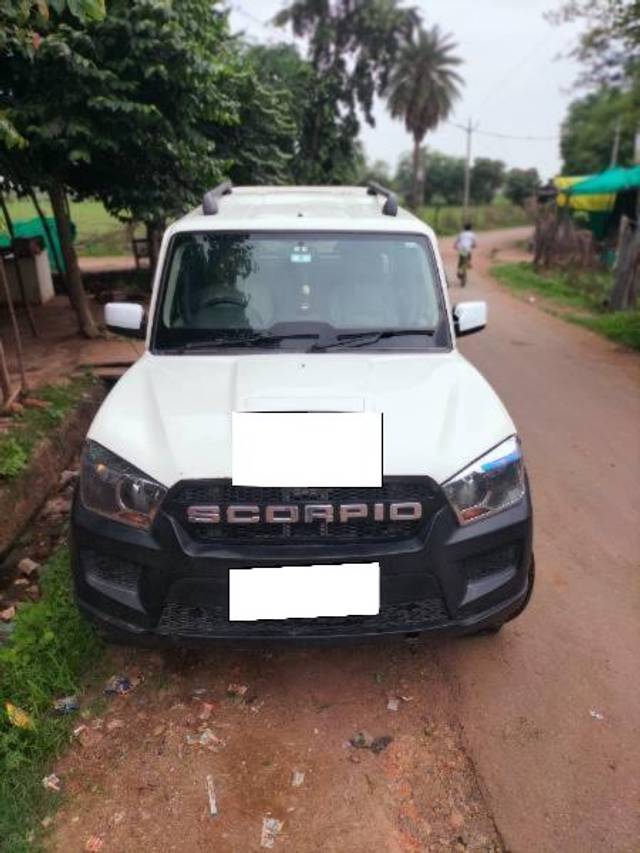 https://images10.gaadi.com/usedcar_image/4242413/original/processed_2e4c1fab-be17-4563-a86a-f263d71e9a59.jpg?imwidth=6400