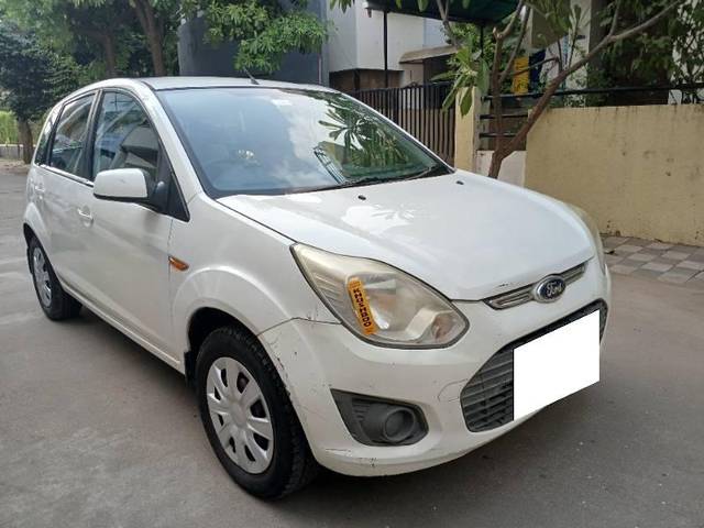 https://images10.gaadi.com/usedcar_image/4242500/original/processed_d2af5046-d525-4b70-9cd5-bf7a364c46ff.jpg?imwidth=6400