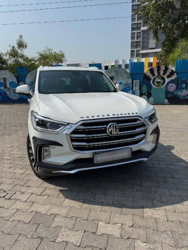 https://images10.gaadi.com/usedcar_image/4242674/original/ce07eb22d1ea7528cfeba6cb3984c817.jpeg?imwidth=6400