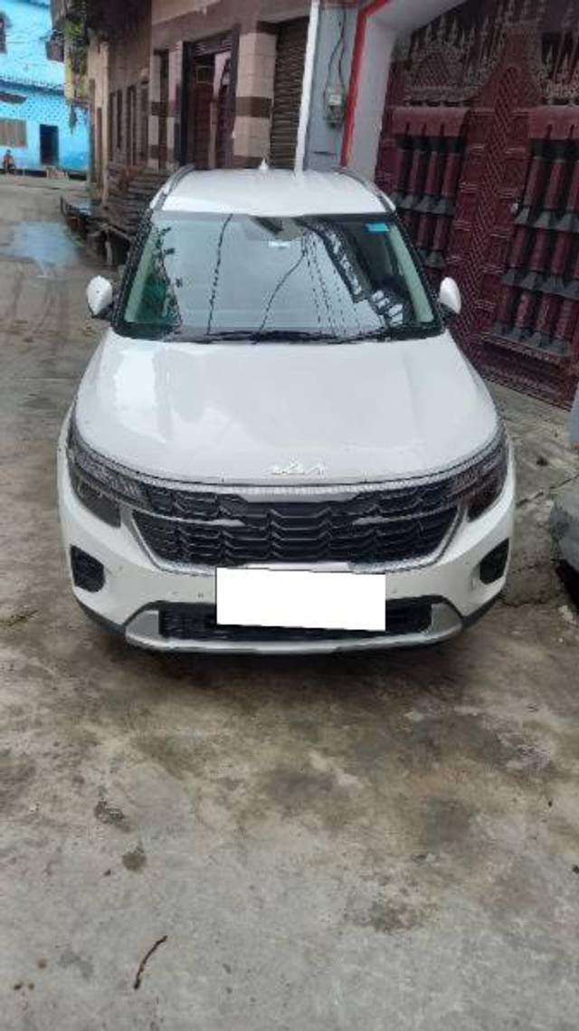 https://images10.gaadi.com/usedcar_image/4242730/original/processed_26d55616-99d7-4ef4-89b9-653c66c8116a.jpg?imwidth=6401