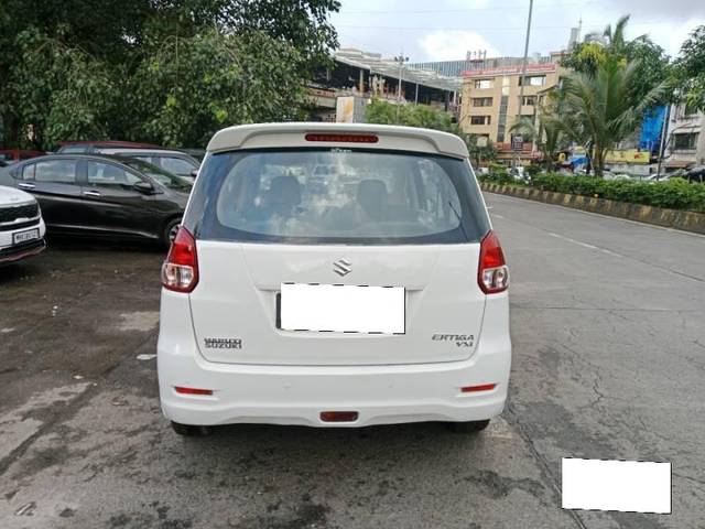 https://images10.gaadi.com/usedcar_image/4242732/original/processed_a3524f48dfc314f04e69cb5c0127e690.jpg?imwidth=6401