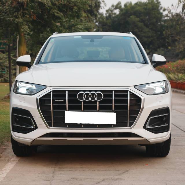 https://images10.gaadi.com/usedcar_image/4242825/original/processed_63ad1bb75f33ec93c6dc34ca7037b81d.jpeg?imwidth=6402