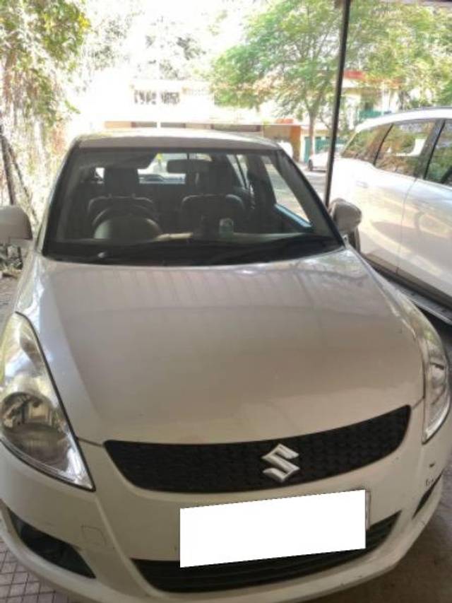 https://images10.gaadi.com/usedcar_image/4242860/original/processed_230a7d42-8409-4aab-b1ff-d829e4904618.jpg?imwidth=6400