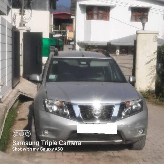 https://images10.gaadi.com/usedcar_image/4242912/original/2766266ee9ae4f79cfac1887972a26cd.jpg?imwidth=6400