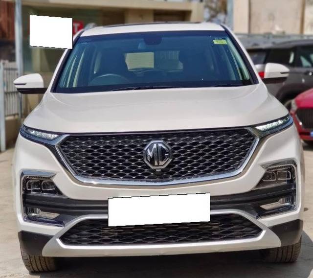 https://images10.gaadi.com/usedcar_image/4242971/original/processed_5f261b05700c0d4710b7da60dbbc4ad8.jpeg?imwidth=6401