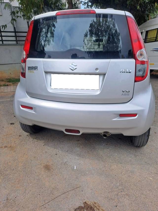 https://images10.gaadi.com/usedcar_image/4242974/original/processed_b2716848be5655137b37f3f503143d44.jpg?imwidth=6402