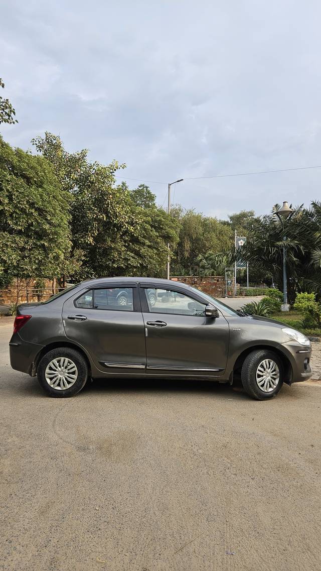 https://images10.gaadi.com/usedcar_image/4242976/original/c9e2ec16a0b3ba6c1017c9507c0a640d.jpeg?imwidth=6401