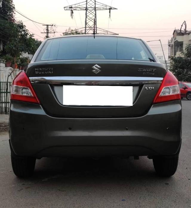 https://images10.gaadi.com/usedcar_image/4242986/original/processed_495d0277a1468de8334b7bea2cd99218.jpg?imwidth=6402