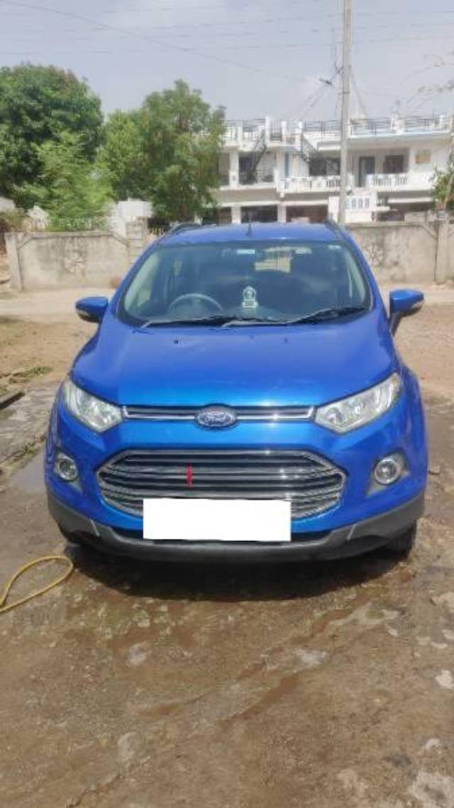 https://images10.gaadi.com/usedcar_image/4243029/original/processed_186da859-79db-43ec-98bd-88ee2944fbe7.jpeg?imwidth=6400