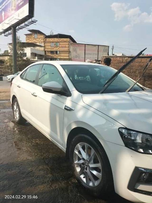 https://images10.gaadi.com/usedcar_image/4243159/original/3b096cfd665528bb5bcaf1e5e8b0f6d6.jpg?imwidth=6401