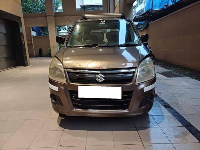 https://images10.gaadi.com/usedcar_image/4243190/original/processed_e1631aa27fb70926b70f5ac5204e27fb.jpg?imwidth=6402