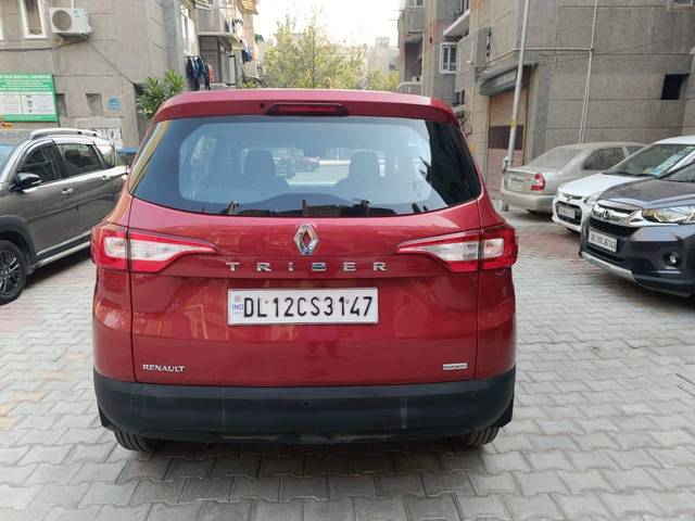 https://images10.gaadi.com/usedcar_image/4243207/original/processed_09a669ab4473e513a8708edc8b8a5064.jpg?imwidth=6402