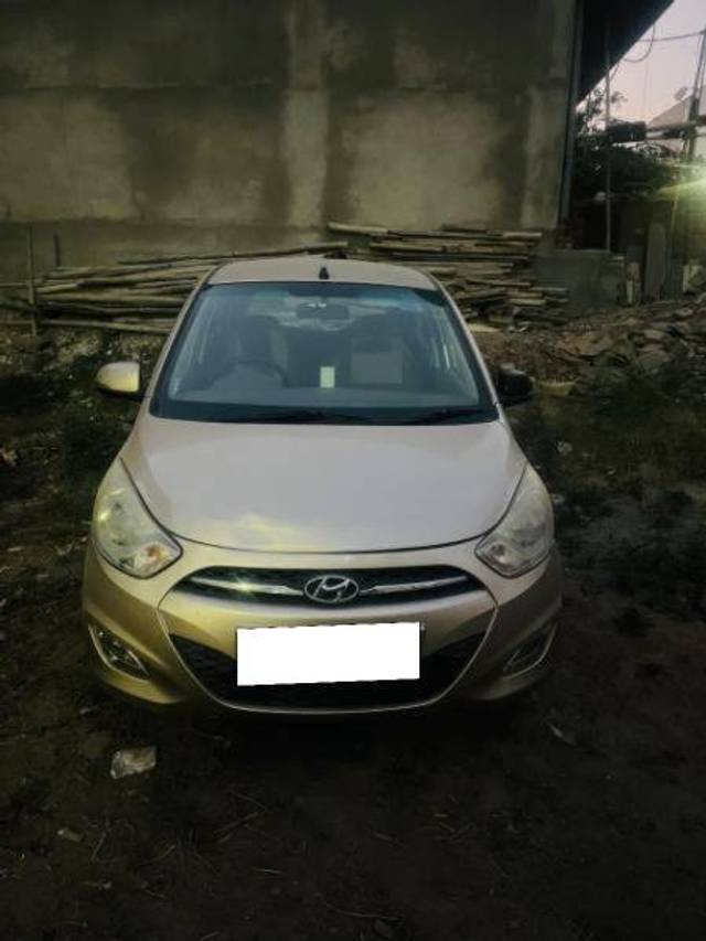 https://images10.gaadi.com/usedcar_image/4243231/original/6c21ebb102abb4fe0fcd71a3a769903c.jpeg?imwidth=6400