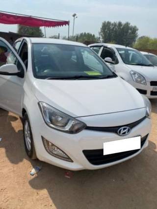 Hyundai i20 2012-2014 Hyundai i20 Sportz 1.4 CRDi