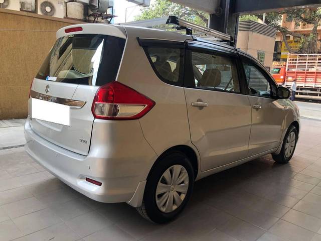 https://images10.gaadi.com/usedcar_image/4243289/original/processed_6f6c6f049abf462adfebce5e93491694.jpg?imwidth=6401