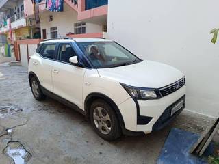 Mahindra XUV300 Mahindra XUV300 W6 BSVI