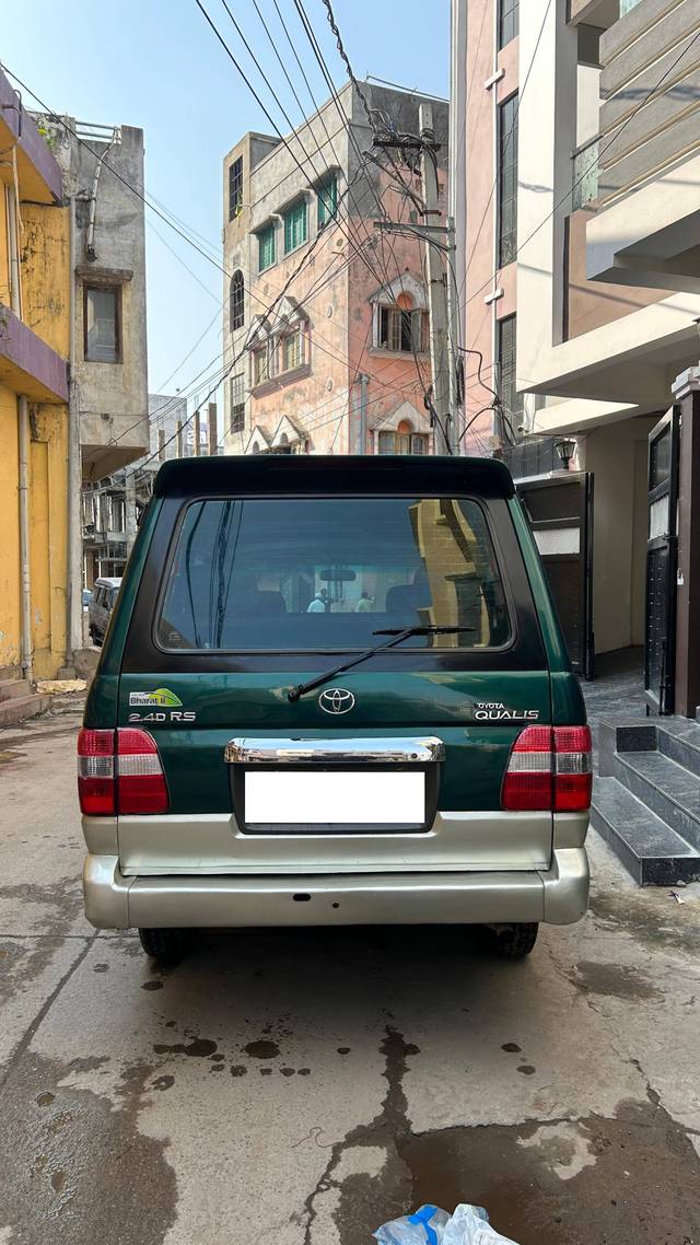 https://images10.gaadi.com/usedcar_image/4243344/original/processed_aebdb5f6f317017595e1d63352727ff0.jpg?imwidth=6402