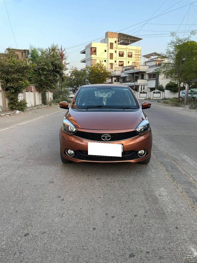 https://images10.gaadi.com/usedcar_image/4243470/original/processed_3a72ee2c283ccb4e2cc0a07077f69b89.jpg?imwidth=6400