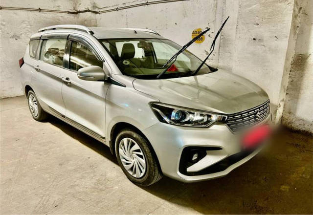 https://images10.gaadi.com/usedcar_image/4243489/original/8f2c98cd7b7b18f636ea0534da5e6319.jpg?imwidth=6401