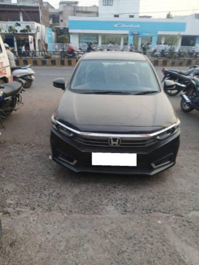 https://images10.gaadi.com/usedcar_image/4243662/original/processed_aef91c5c-f6e2-42d0-895c-2593c1ee15e4.jpg?imwidth=6400