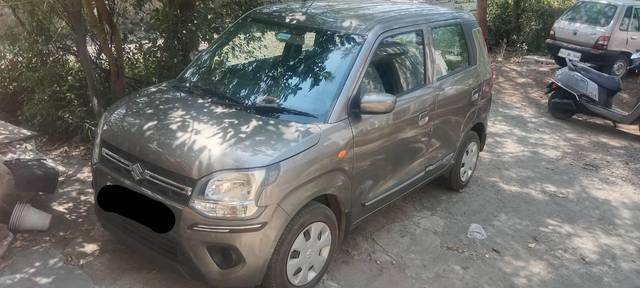 https://images10.gaadi.com/usedcar_image/4243705/original/processed_34f963cd-19d5-4407-bc71-0a0fc142eadf.jpg?imwidth=6402