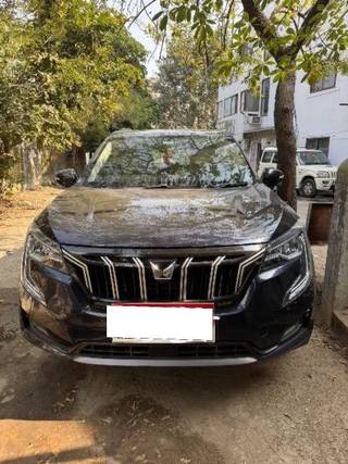 Mahindra XUV700 Mahindra XUV700 AX5 5Str