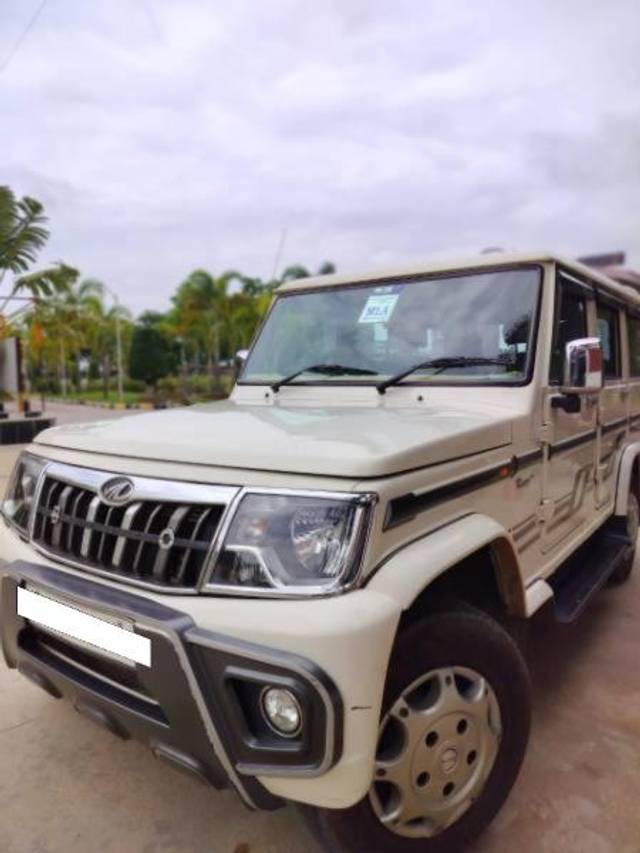 https://images10.gaadi.com/usedcar_image/4243968/original/processed_2e8b82b8-4cb8-479b-8235-59ccd9f086bf.jpg?imwidth=6400