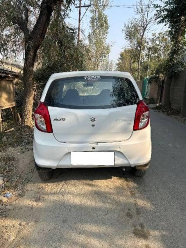 https://images10.gaadi.com/usedcar_image/4243986/original/processed_c18da9cd-eadc-43e1-8a62-a32e6f689525.jpg?imwidth=6402