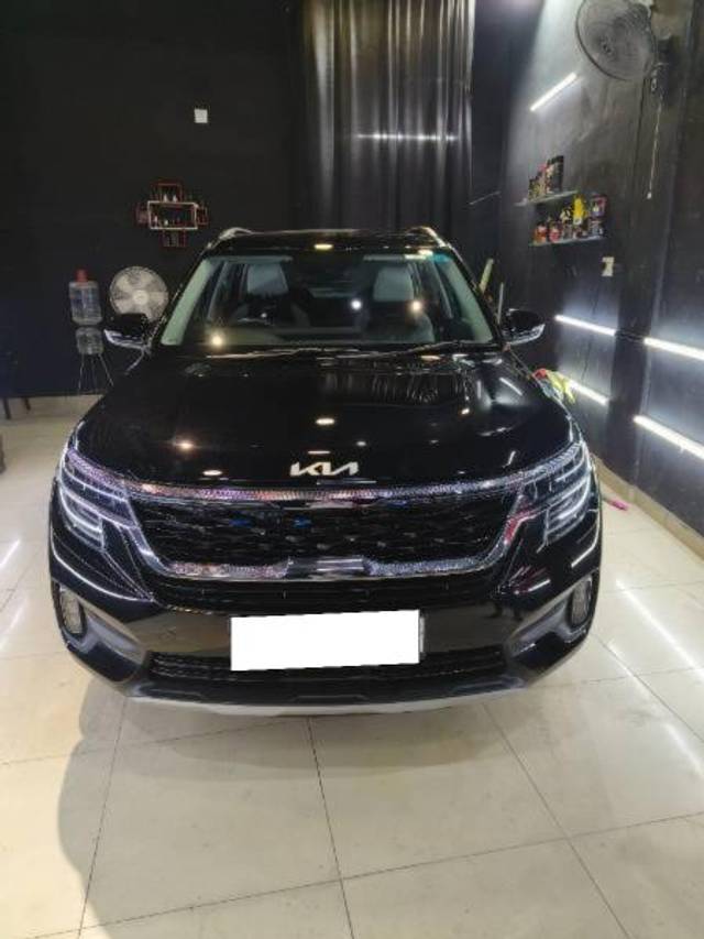 https://images10.gaadi.com/usedcar_image/4243996/original/processed_3704e430-734b-4f96-90cb-f07b9313fd46.jpg?imwidth=6400