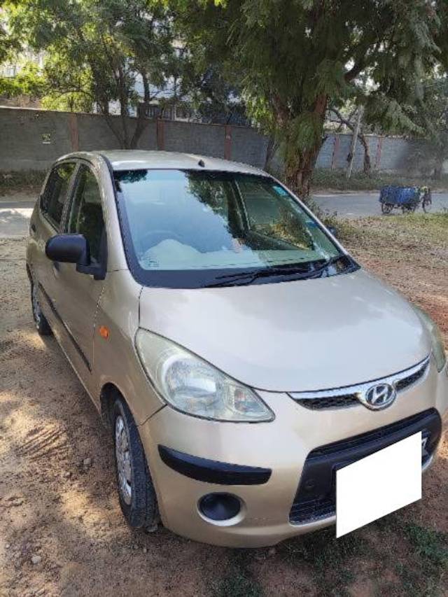 https://images10.gaadi.com/usedcar_image/4244018/original/processed_d9589b1a-3642-4088-a6a3-7294718a4bd1.jpg?imwidth=6401