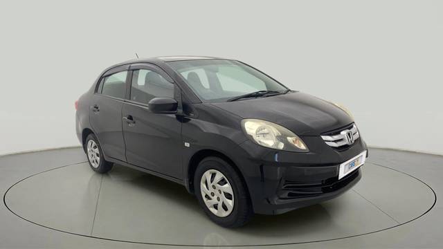 https://images10.gaadi.com/usedcar_image/4244101/original/c05b13210f438f44de024c8b63573f72.jpg?imwidth=6400