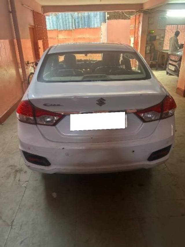 https://images10.gaadi.com/usedcar_image/4244106/original/processed_7bb69c34-fb16-4903-babb-ec6e4a03d7ca.jpg?imwidth=6401