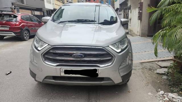 https://images10.gaadi.com/usedcar_image/4244113/original/processed_c8cae9b8617bc2a8f995c122b0513752.jpeg?imwidth=6402