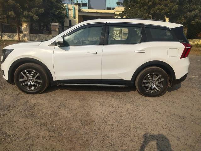 https://images10.gaadi.com/usedcar_image/4244188/original/b9b50c21312106f4f16a493bd354a039.jpg?imwidth=6402