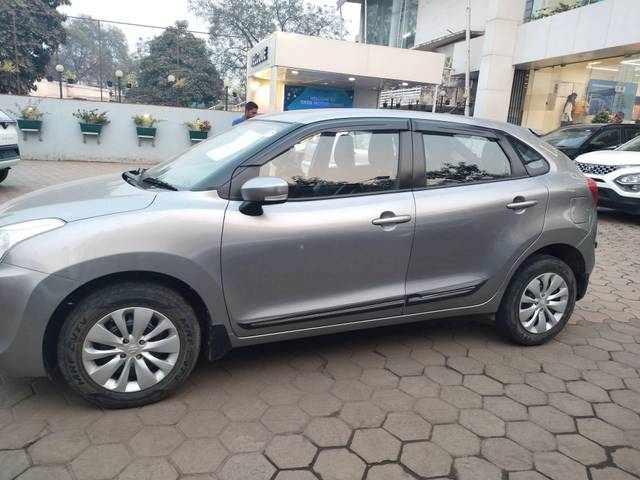 https://images10.gaadi.com/usedcar_image/4244222/original/processed_2ae0daa445f9fe6bb083b31e93aebcae.jpg?imwidth=6400