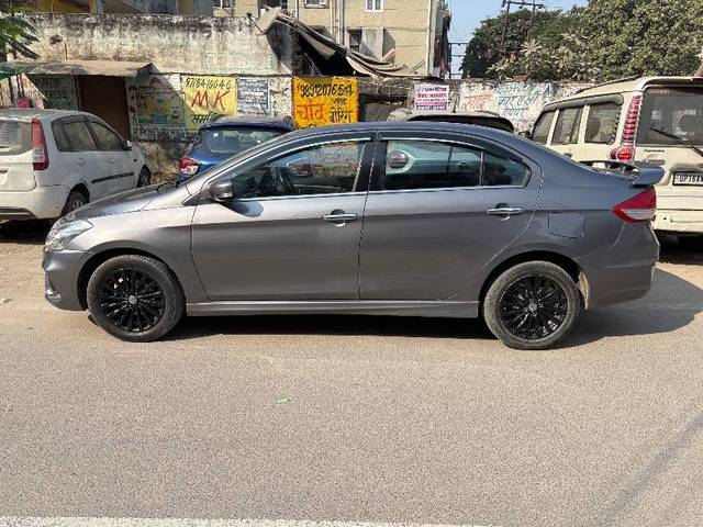 https://images10.gaadi.com/usedcar_image/4244230/original/a49a6f1fb4973be352b209dee1d25786.jpg?imwidth=6400