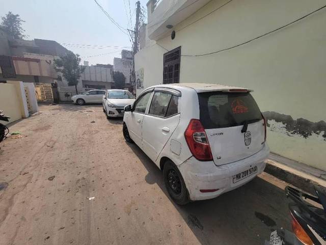 https://images10.gaadi.com/usedcar_image/4244314/original/processed_ddfdffdc-5286-4e4e-8abe-5338900c4016.jpg?imwidth=6401