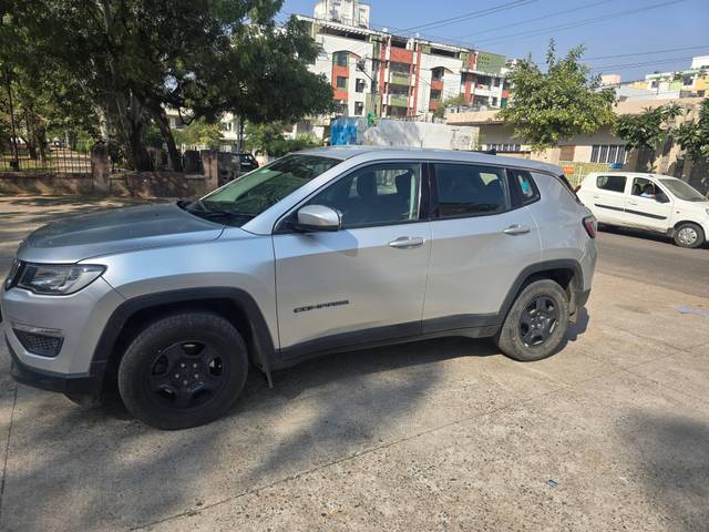 https://images10.gaadi.com/usedcar_image/4244377/original/processed_e8406a3783a7dd209d255f72b0c0c674.jpg?imwidth=6400