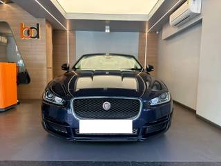 Jaguar XE 2015-2019 Jaguar XE 2.0L Diesel Prestige