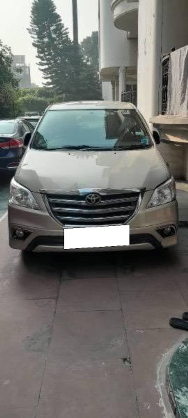 https://images10.gaadi.com/usedcar_image/4244504/original/processed_d2274de7-76aa-410d-834a-6b83f2295db3.jpg?imwidth=6400