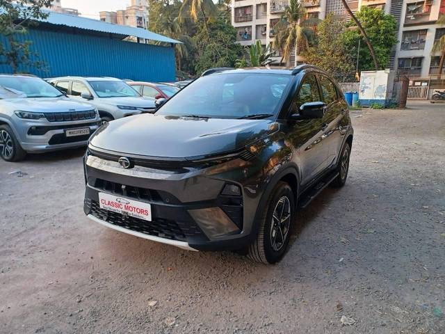 https://images10.gaadi.com/usedcar_image/4244507/original/processed_bfa6607952953ee6ffa471dfe8176ead.jpg?imwidth=6402