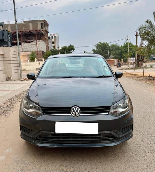 https://images10.gaadi.com/usedcar_image/4244517/original/processed_aca32df056f5438ab900580a1aba21e1.jpeg?imwidth=6400