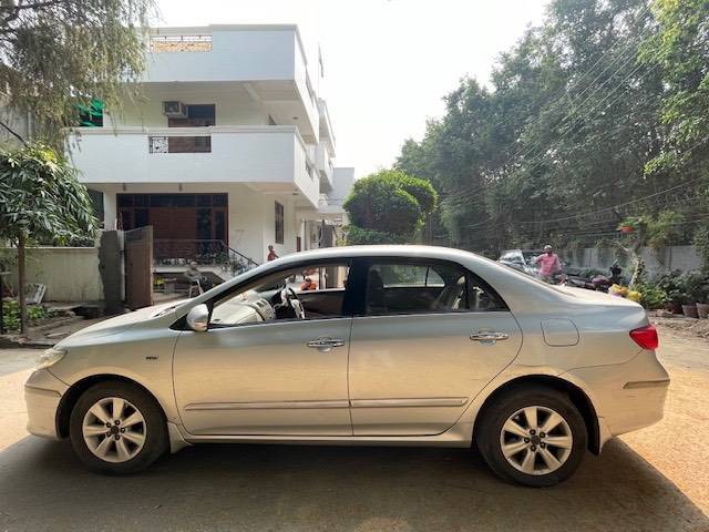 https://images10.gaadi.com/usedcar_image/4244547/original/d32cd76ce213b10794677b740013f470.jpg?imwidth=6402