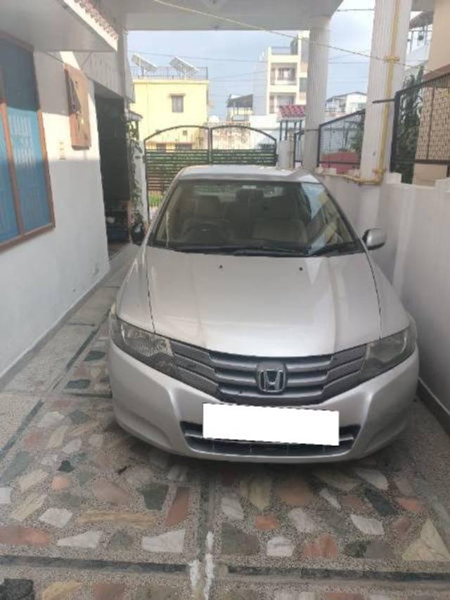 https://images10.gaadi.com/usedcar_image/4244645/original/processed_bc312846-ef94-4700-a53d-913c31b0f6c8.jpg?imwidth=6402