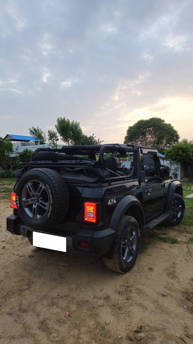 https://images10.gaadi.com/usedcar_image/4244695/original/processed_3b122fd443f92ab415be0da9f4ef419b.jpeg?imwidth=6401