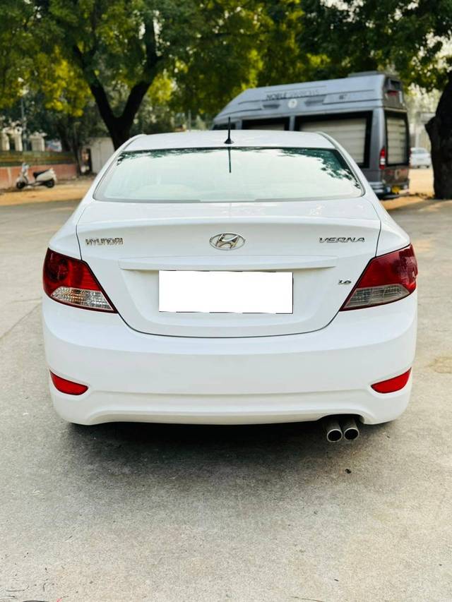 https://images10.gaadi.com/usedcar_image/4244705/original/processed_be14045ce289e6779e267b6e2a5ebc6c.jpg?imwidth=6402